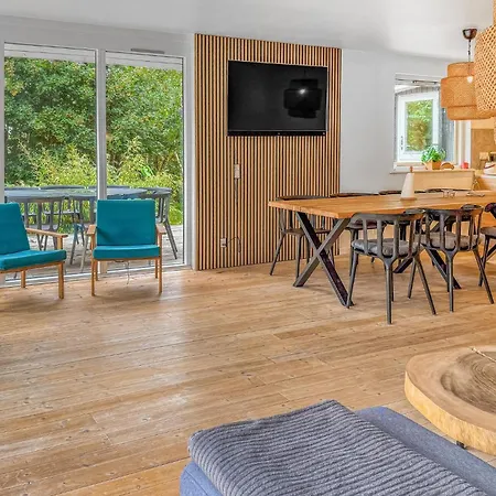 4 Bedroom Beautiful In 펜션 *